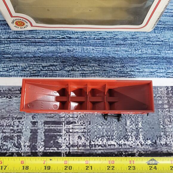 Vintage Bachmann H.O scale MSTL hopper train car red and white - Picture 2 of 10